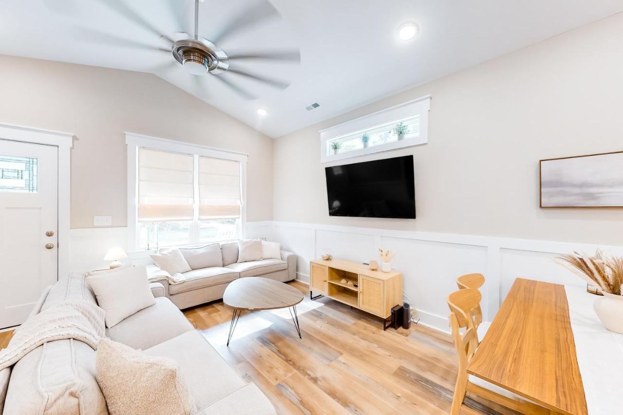 Pawsitive Island Escape Villa Oak Island Luaran gambar
