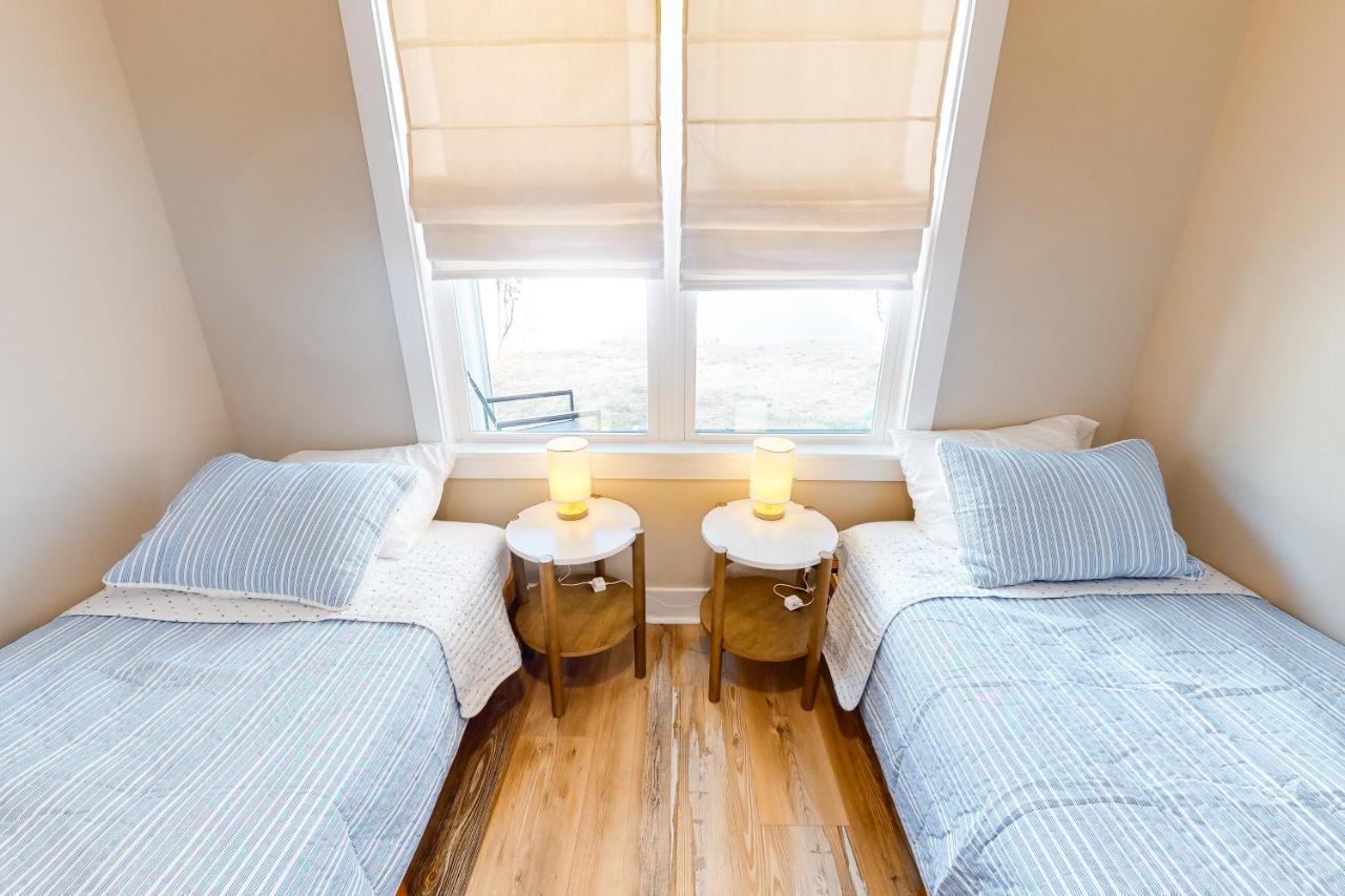 Pawsitive Island Escape Villa Oak Island Luaran gambar